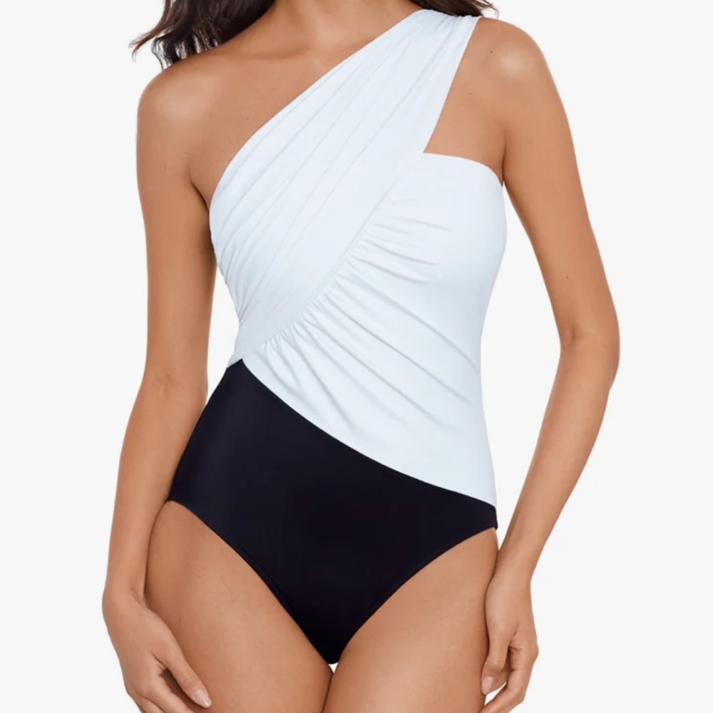 One-Shoulder Black and White Swimsuit
